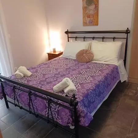 Ranias Cozy